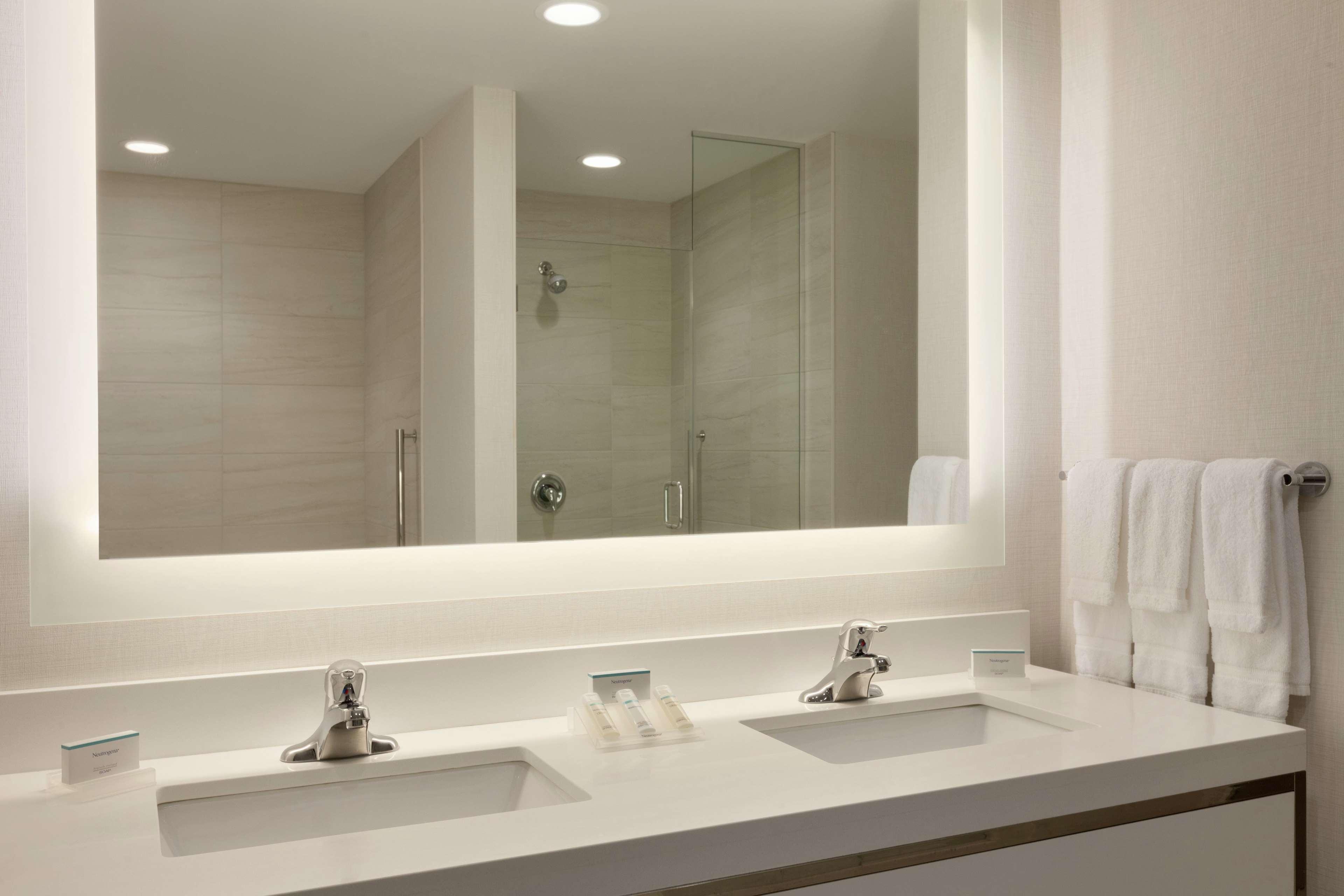 Hilton Garden Inn Rochester - University & Medical Center Dış mekan fotoğraf