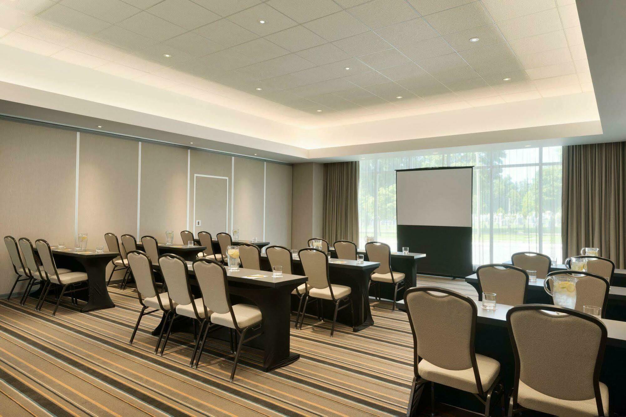 Hilton Garden Inn Rochester - University & Medical Center Dış mekan fotoğraf